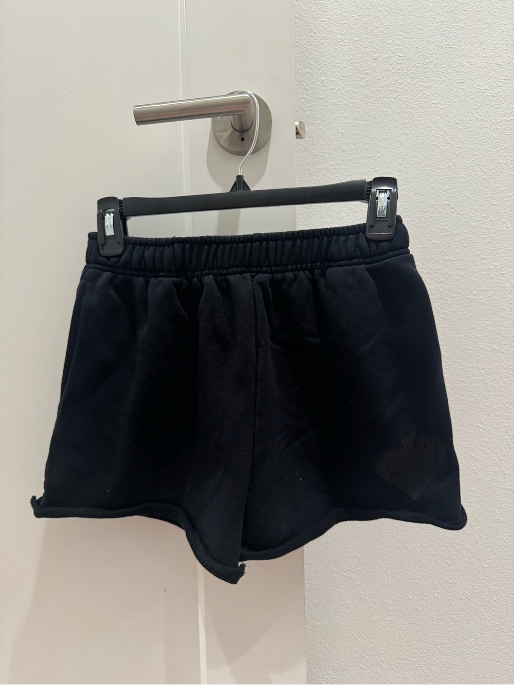 Mardi - Black - Sweat Shorts - Size M - Pre-Owned - Run Small